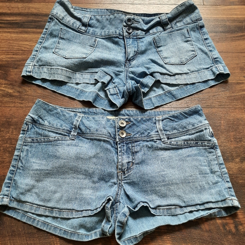 2 Pair of Paris Blues Shorts Size 7